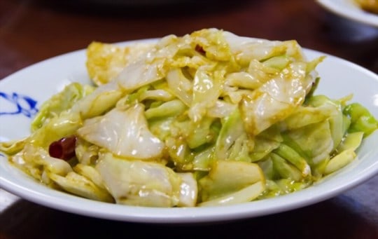 chinese cabbage with ginger and carrots