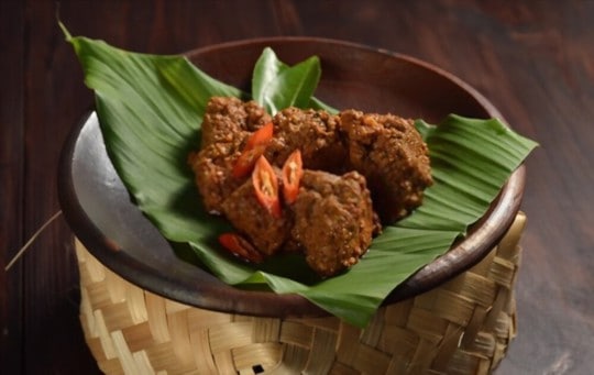 why consider serving side dishes with beef rendang