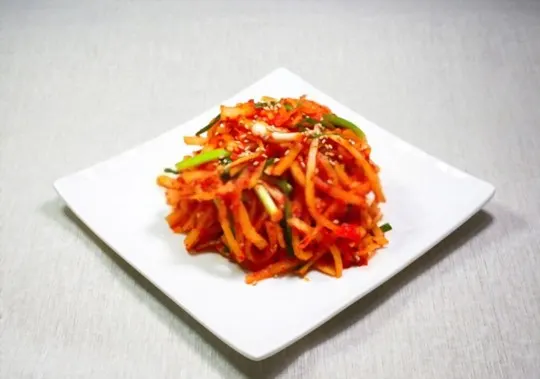 musaengchae spicy radish salad