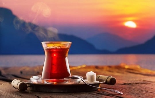 what does turkish tea taste like