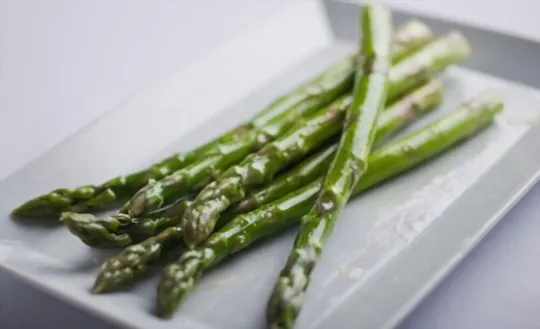 sauted asparagus with garlic